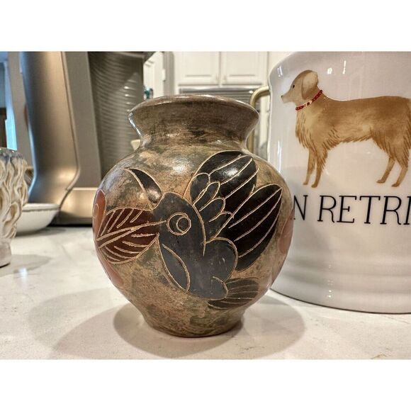 Vintage Costa Rica Art Pottery Vase Bird Flower Cut Away Design Hand-painted 4" - Picture 2 of 7